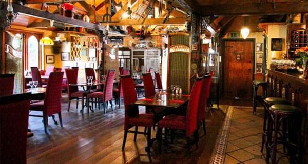 Glendalough-hotel-bar